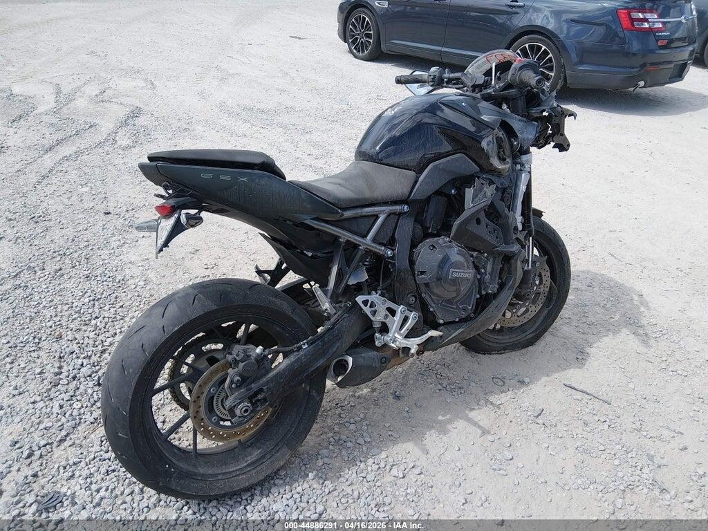 JS1EM13B1S7102327 2025 SUZUKI GSX800 photo no. 4