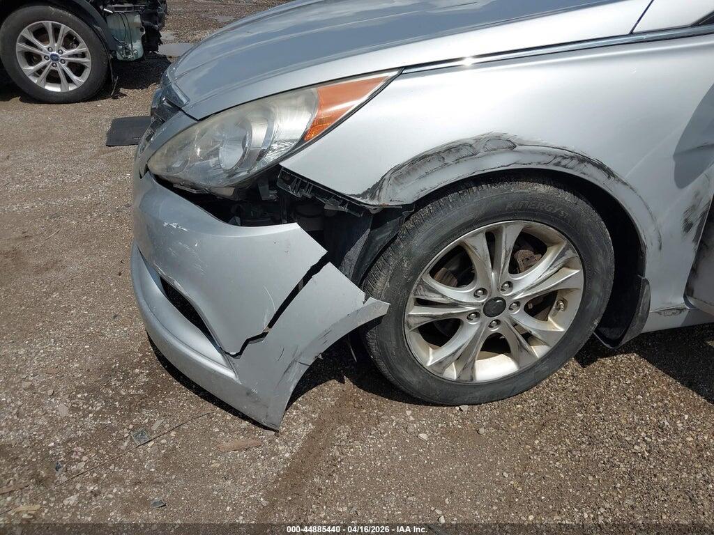 5NPEC4AC7BH190656 2011 HYUNDAI SONATA photo no. 6