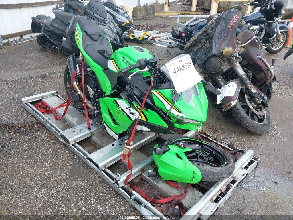 ML5EXGH17SDA39068 2025 KAWASAKI EX500 photo no. 1