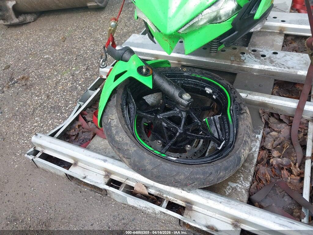 ML5EXGH17SDA39068 2025 KAWASAKI EX500 photo no. 12