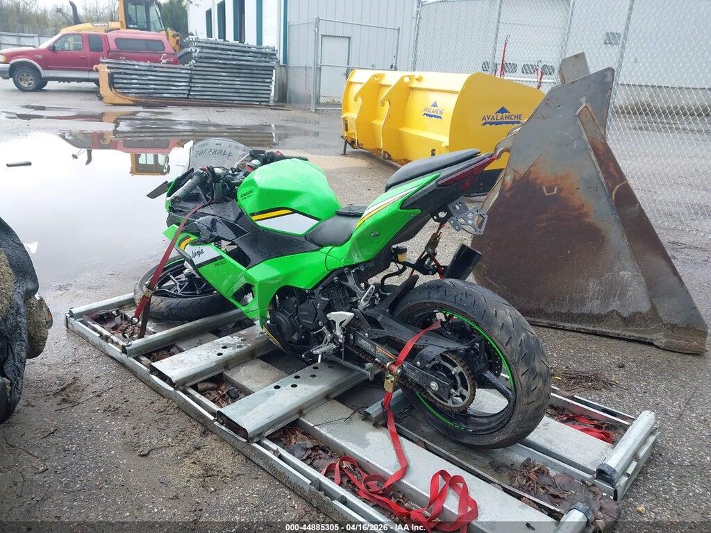 ML5EXGH17SDA39068 2025 KAWASAKI EX500 photo no. 3
