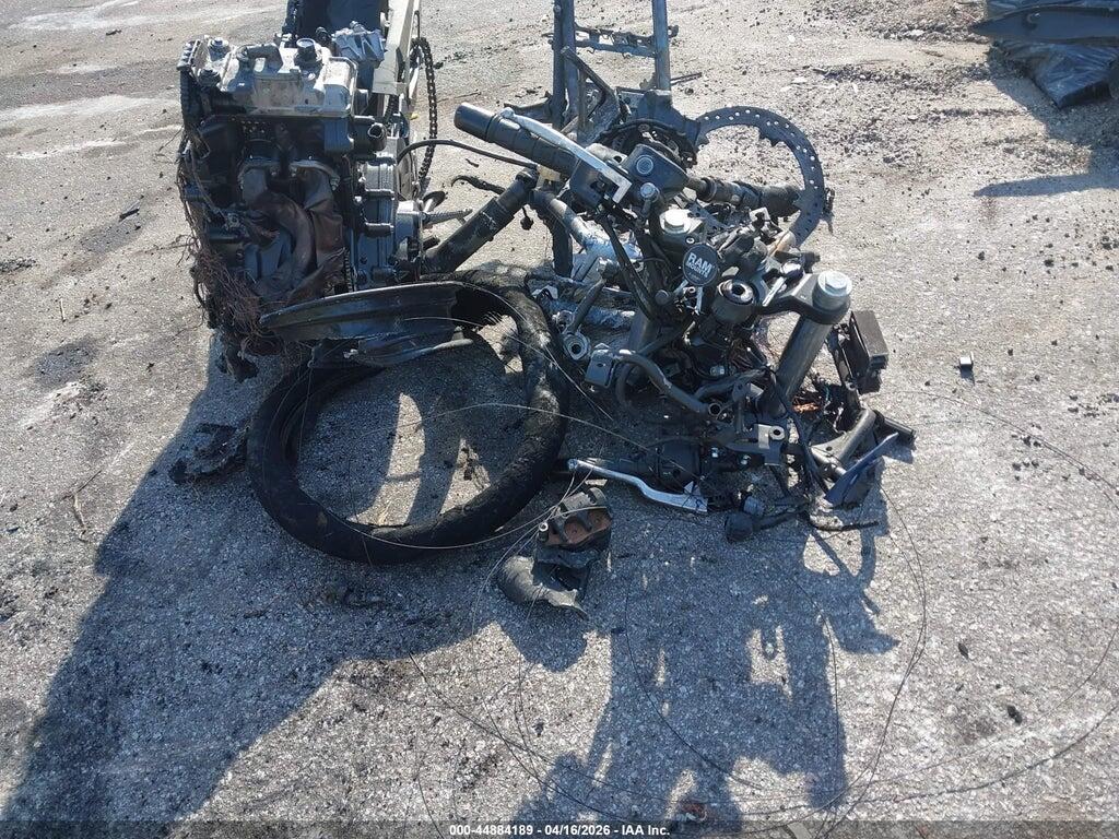 ML5EXGG11TDA79018 2026 KAWASAKI EX500 photo no. 5