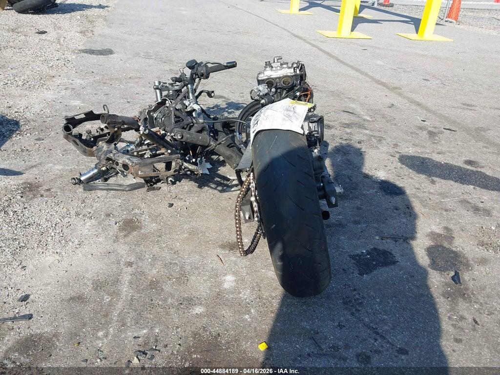 ML5EXGG11TDA79018 2026 KAWASAKI EX500 photo no. 6