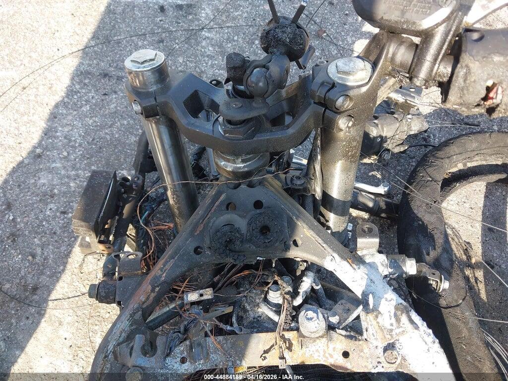 ML5EXGG11TDA79018 2026 KAWASAKI EX500 photo no. 7