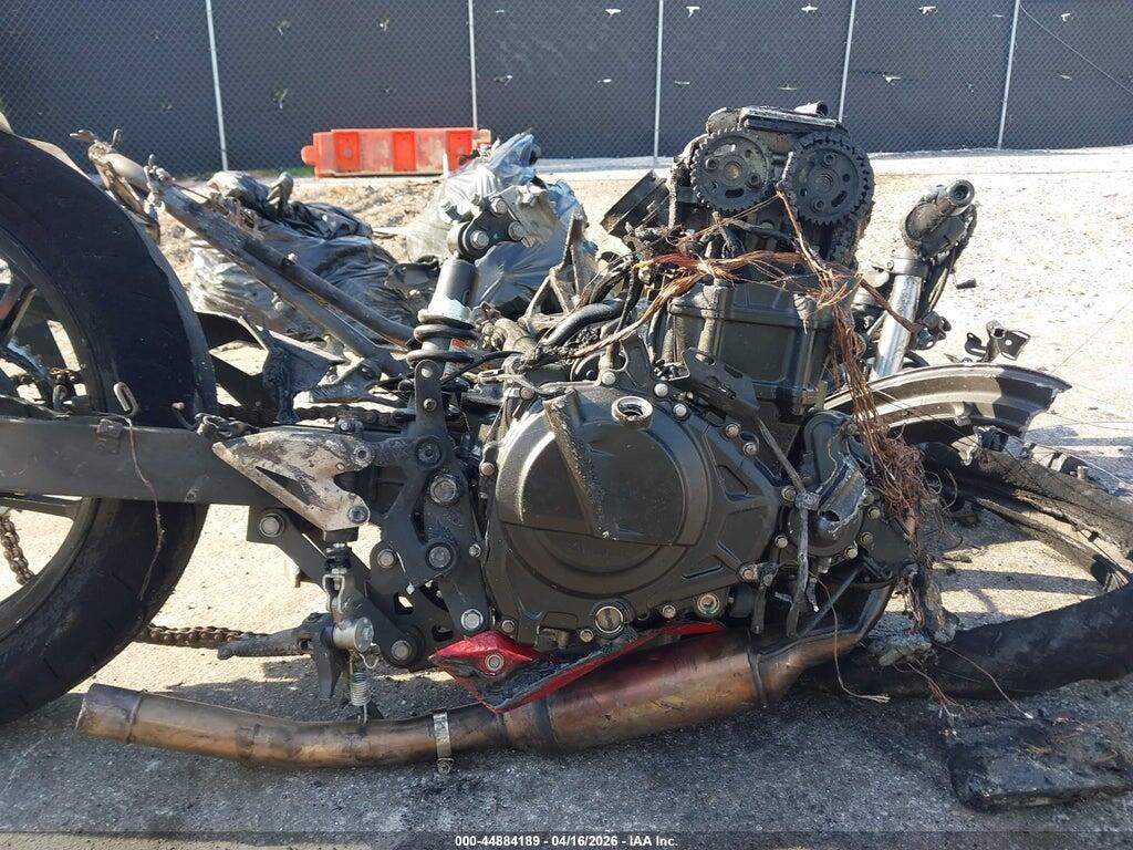 ML5EXGG11TDA79018 2026 KAWASAKI EX500 photo no. 8