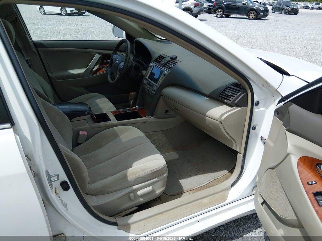 4T1BF3EK3BU635269 2011 TOYOTA CAMRY photo no. 5