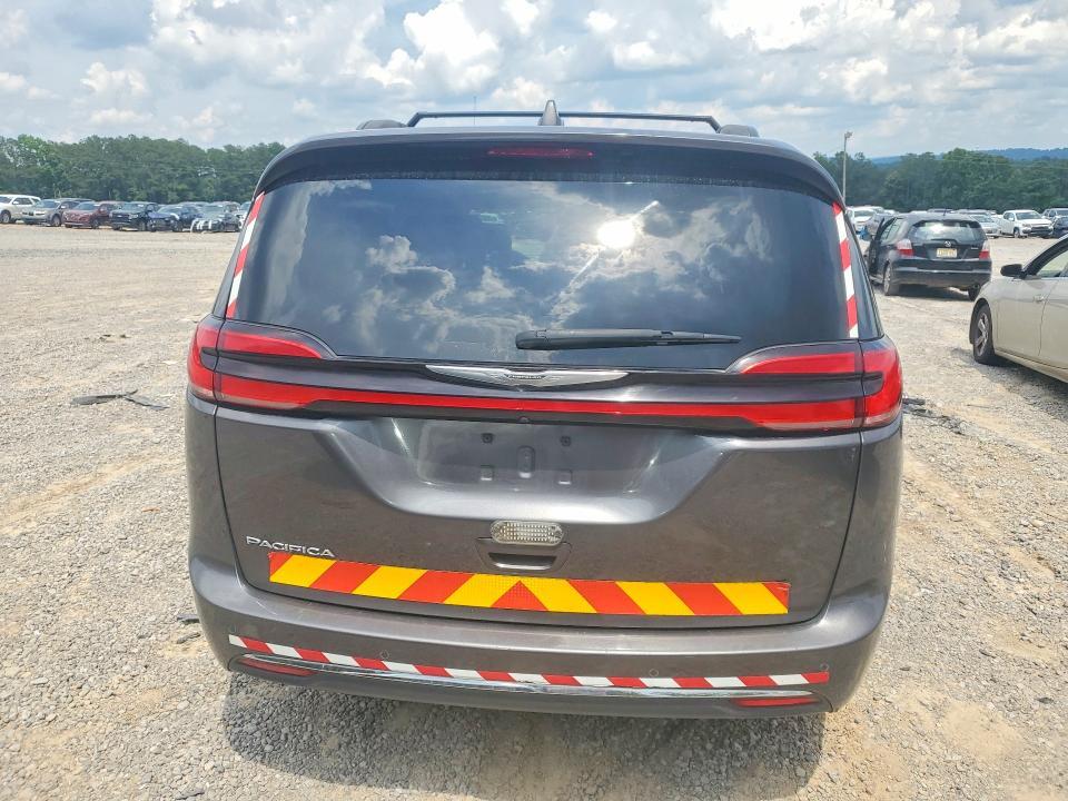 2022 CHRYSLER PACIFICA TOURING L — Фото 6 из 13