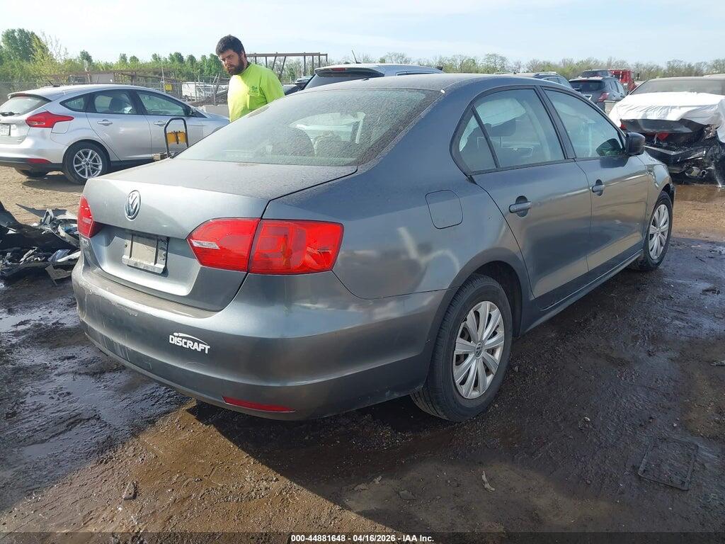 3VW2K7AJ7EM257029 2014 VOLKSWAGEN JETTA photo no. 4