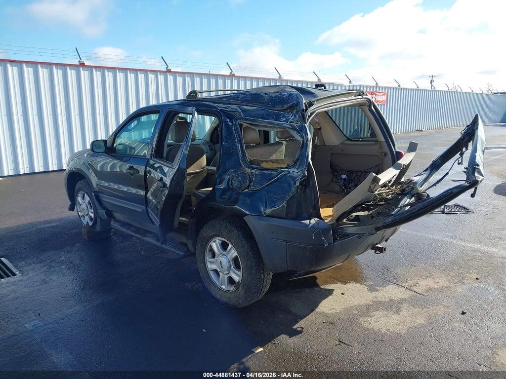 1FMCU93183KA61949 2003 FORD ESCAPE photo no. 3