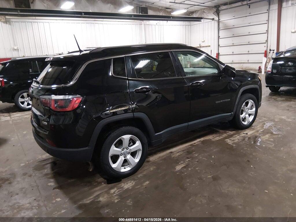 3C4NJDBBXJT403738 2018 JEEP COMPASS photo no. 4