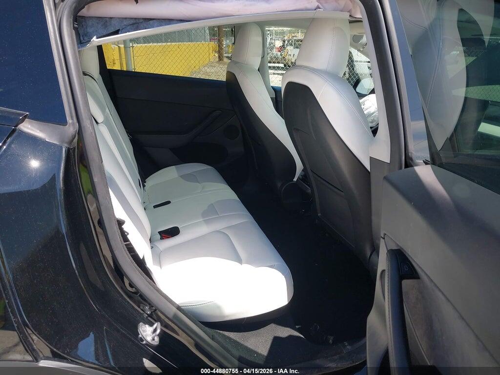 7SAYGDED9RF011422 2024 TESLA MODEL Y photo no. 8