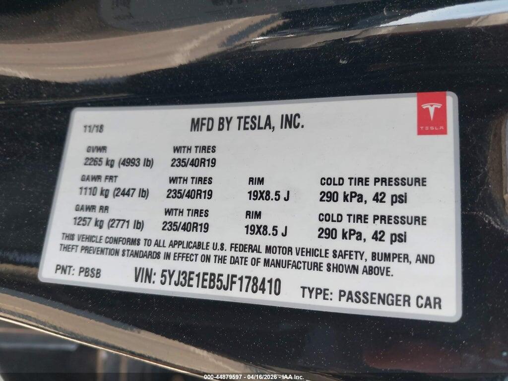 5YJ3E1EB5JF178410 2018 TESLA MODEL 3 photo no. 9