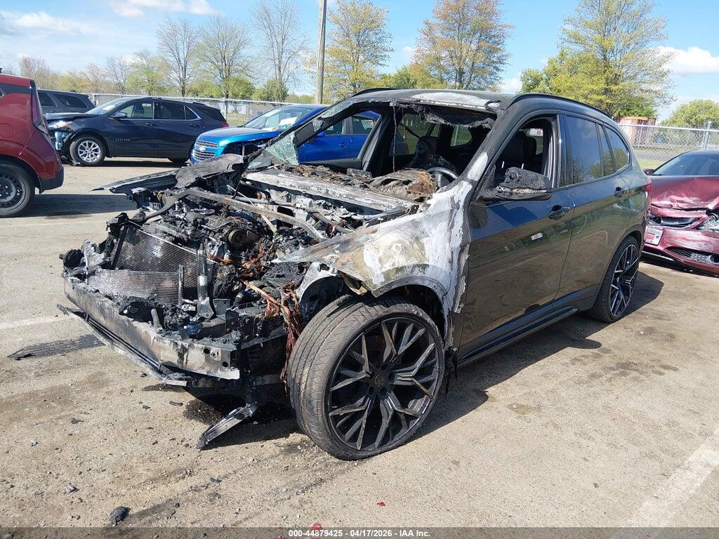 WBXHT3C31J5L30352 2018 BMW X1 photo no. 2
