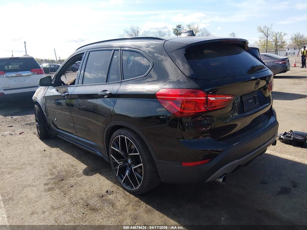 WBXHT3C31J5L30352 2018 BMW X1 photo no. 3