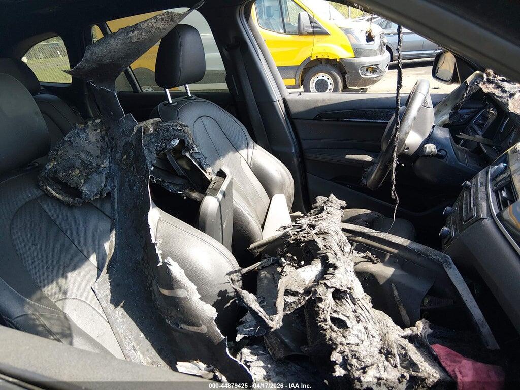 WBXHT3C31J5L30352 2018 BMW X1 photo no. 5