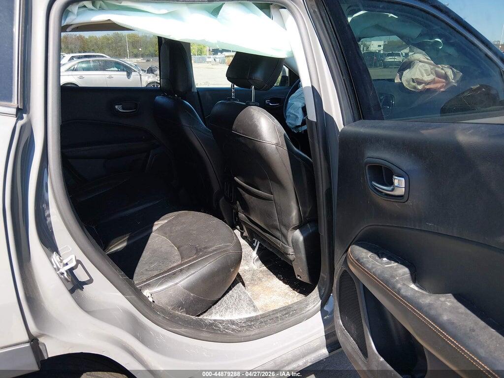 3C4NJDCB5LT138048 2020 JEEP COMPASS photo no. 8