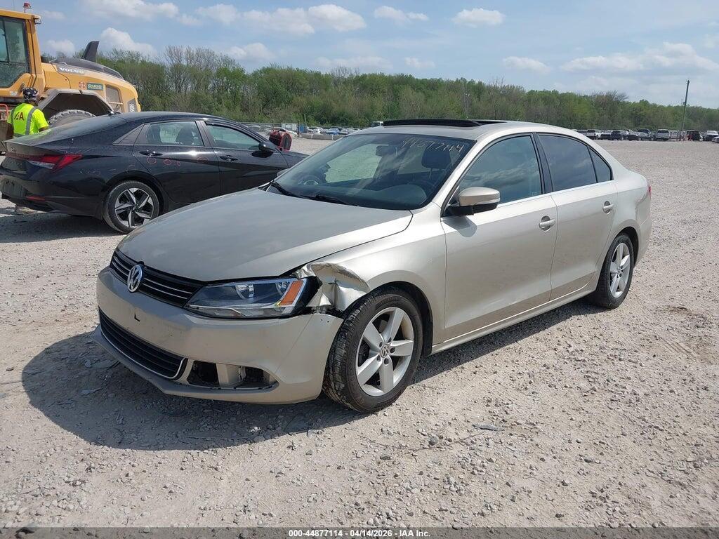 3VWLL7AJ5EM294128 2014 VOLKSWAGEN JETTA photo no. 2