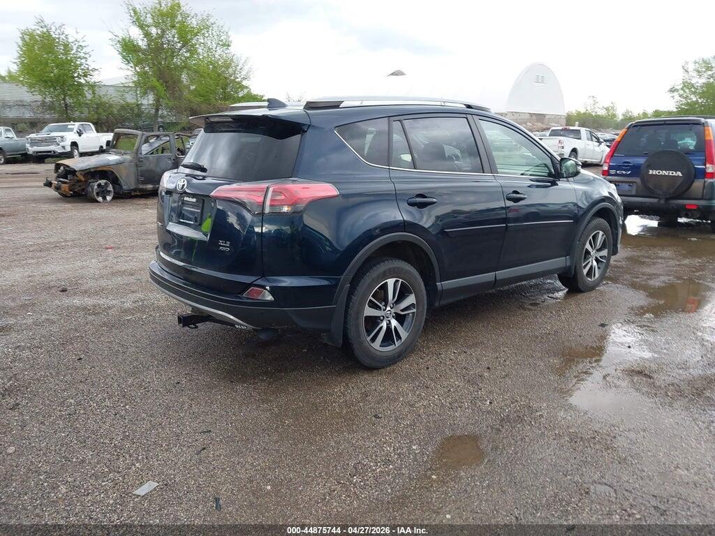 JTMRFREV8HJ172121 2017 TOYOTA RAV4 photo no. 4