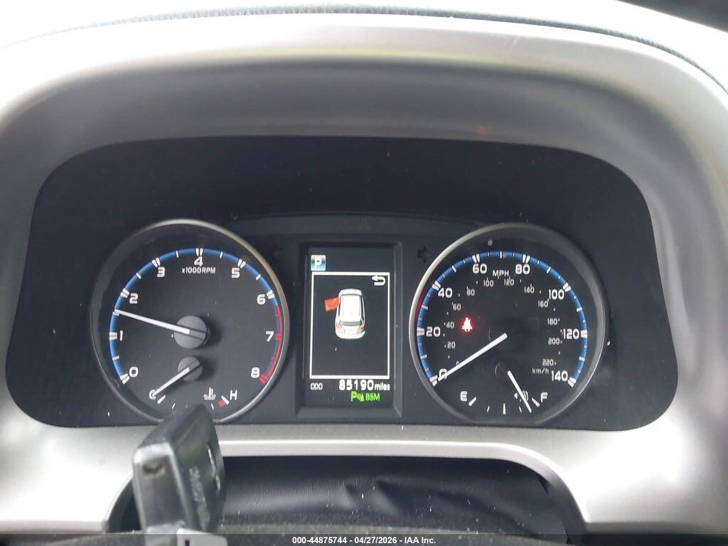 JTMRFREV8HJ172121 2017 TOYOTA RAV4 photo no. 7