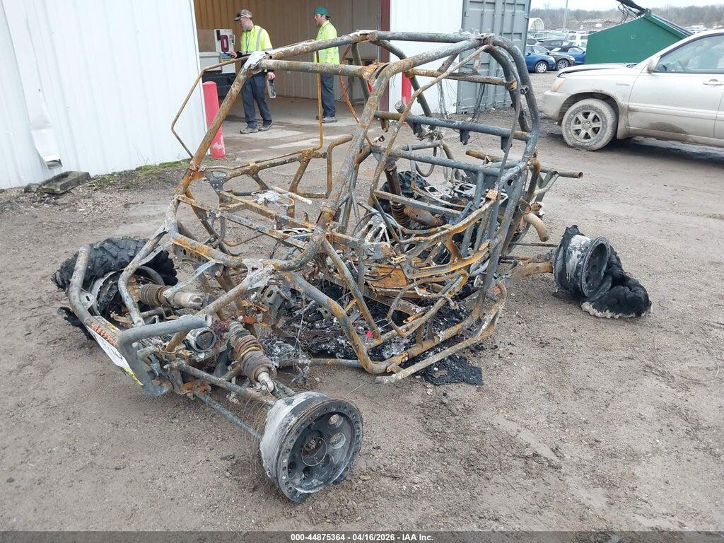 4XAVDK997FB319617 2015 POLARIS RZR photo no. 2