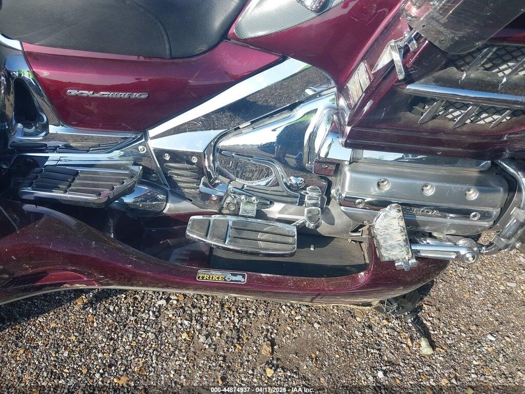 1HFSC47H96A512156 2006 HONDA GL1800 photo no. 8