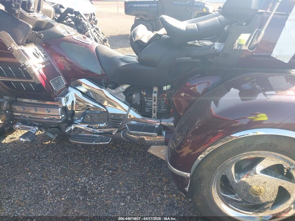 1HFSC47H96A512156 2006 HONDA GL1800 photo no. 9