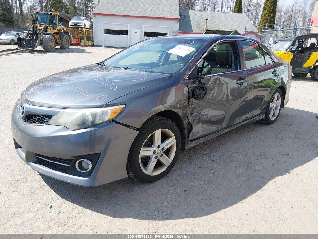 4T1BF1FK8EU818982 2014 TOYOTA CAMRY photo no. 2