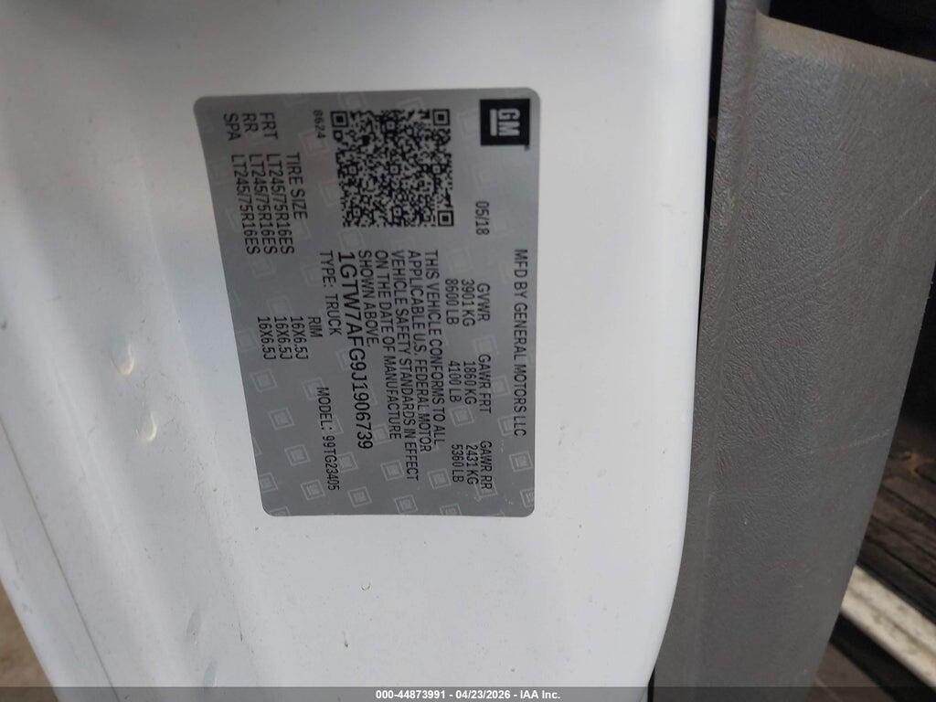 1GTW7AFG9J1906739 2018 GMC SAVANA 2500 photo no. 9