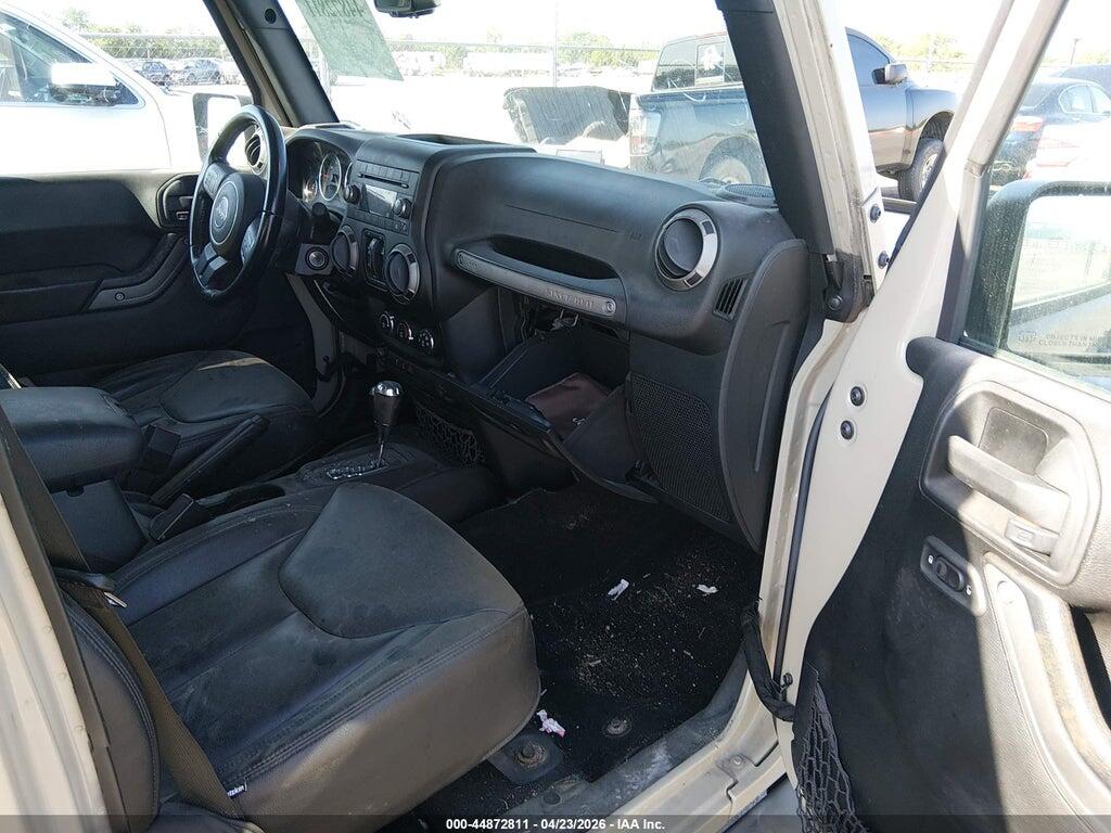 1C4BJWDG0HL690195 2017 JEEP WRANGLER UNLIMITED photo no. 5