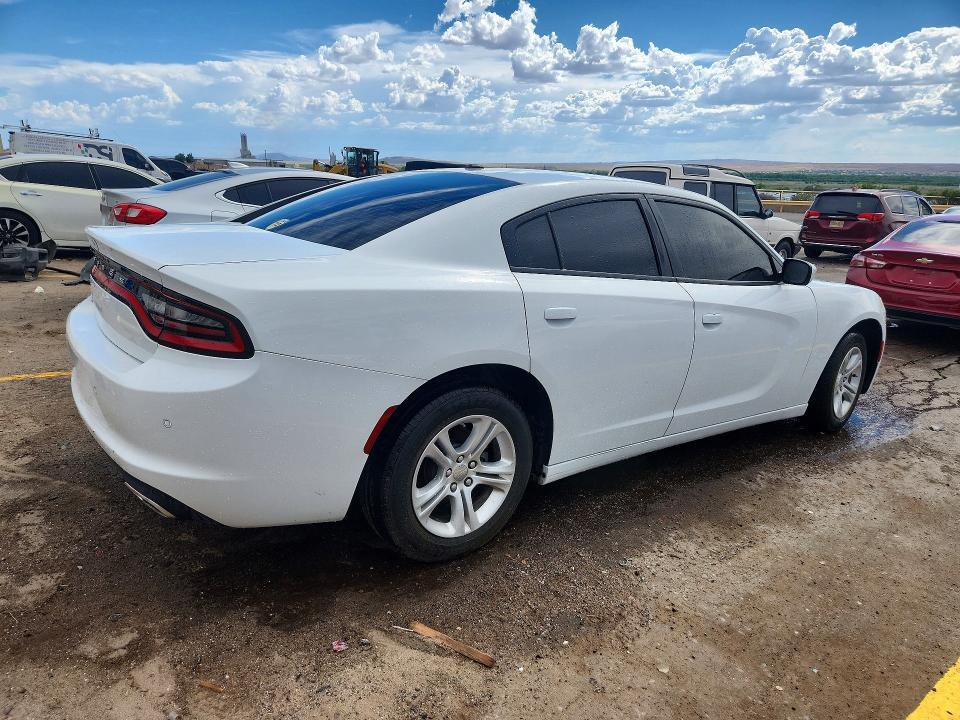 2022 DODGE CHARGER SXT — Фото 3 из 12