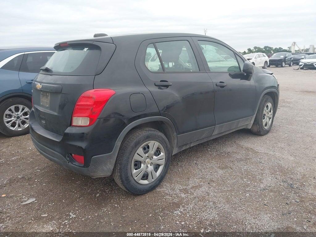 3GNCJKSB0JL244585 2018 CHEVROLET TRAX photo no. 4