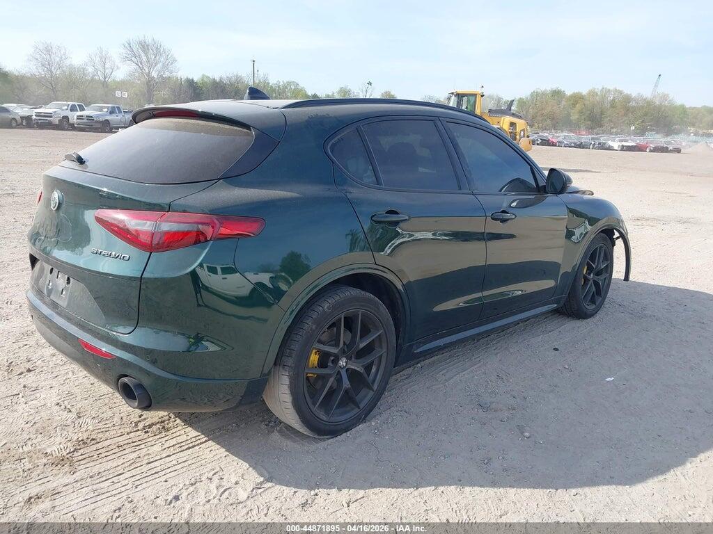 ZASPAKBN7L7C96024 2020 ALFA ROMEO STELVIO photo no. 4
