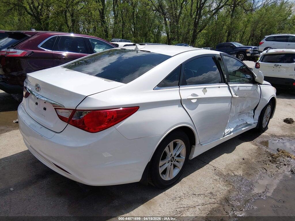 5NPEB4AC6DH755551 2013 HYUNDAI SONATA photo no. 4