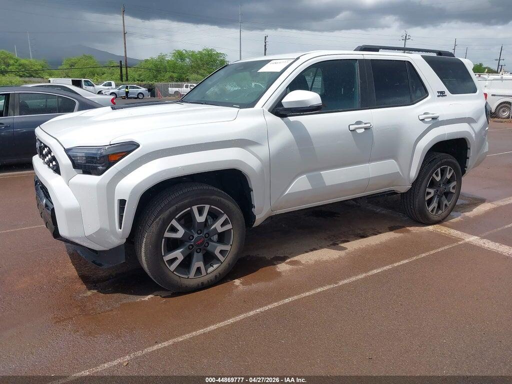 JTEVA5BR4S5022175 2025 TOYOTA 4RUNNER photo no. 2
