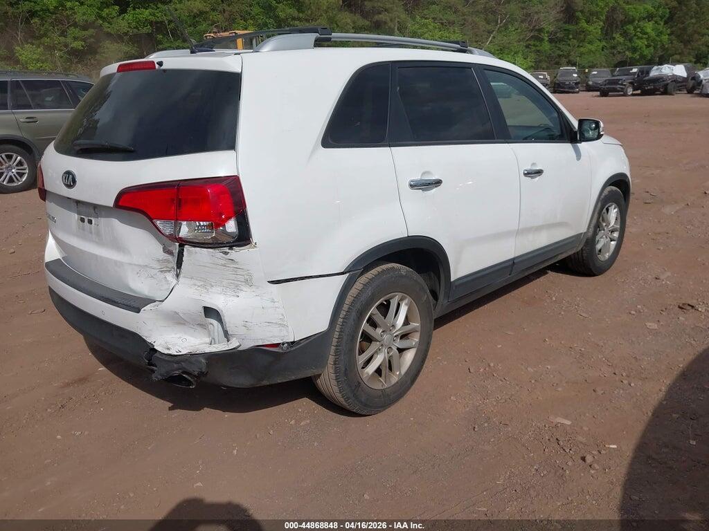 5XYKT3A6XEG534600 2014 KIA SORENTO photo no. 4