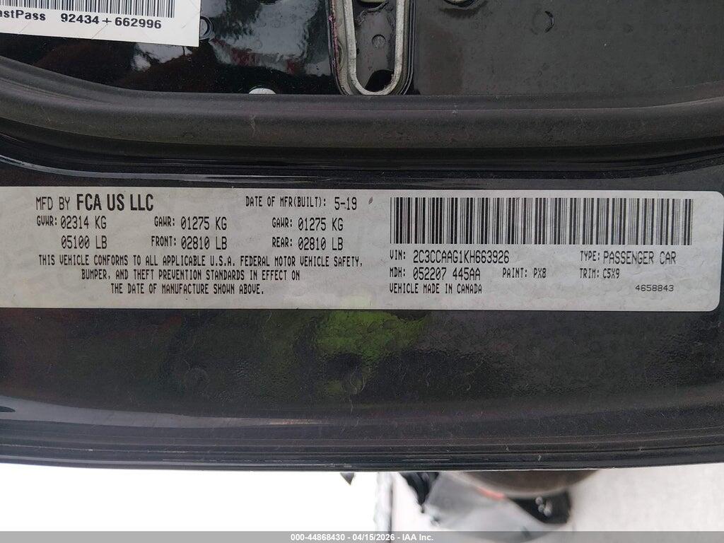2C3CCAAG1KH663926 2019 CHRYSLER 300 photo no. 9