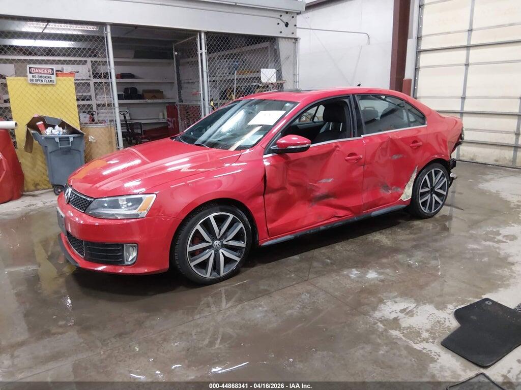 3VW4A7AJ5DM233967 2013 VOLKSWAGEN JETTA photo no. 2