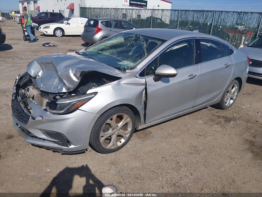 1G1BF5SM3H7213010 2017 CHEVROLET CRUZE photo no. 2