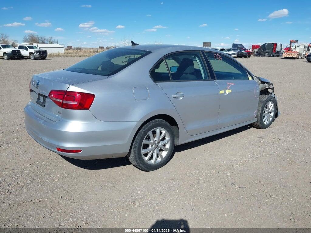 3VWD17AJ8FM261491 2015 VOLKSWAGEN JETTA photo no. 4