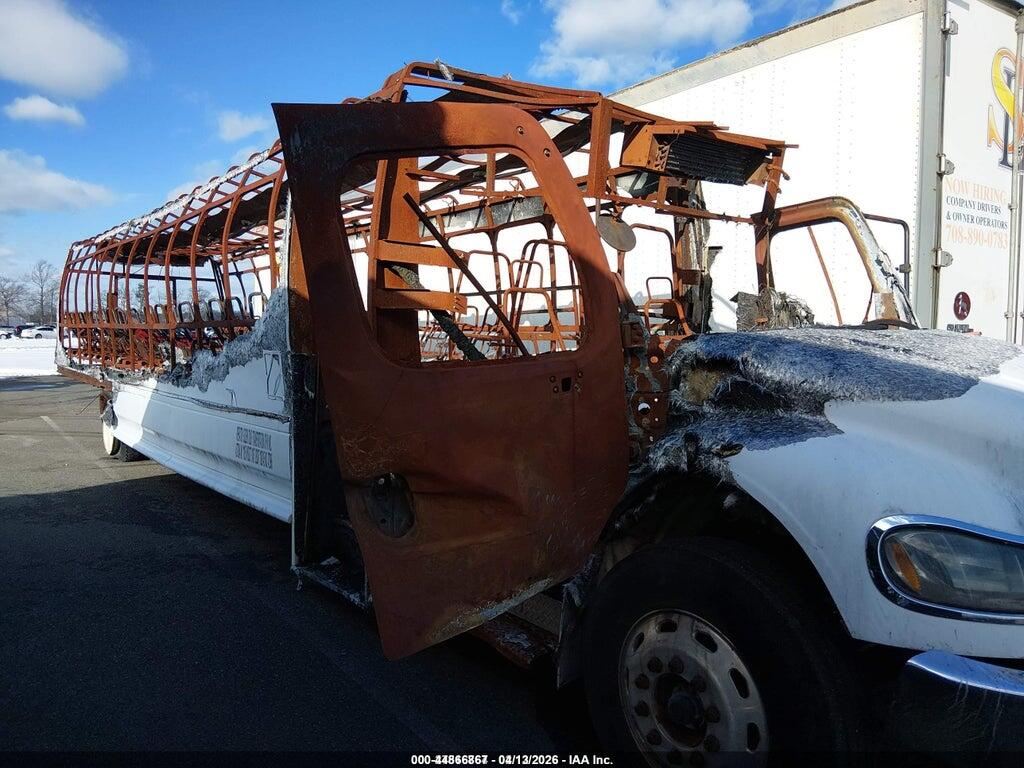 4UZADSDT9GCHK5659 2016 FREIGHTLINER CHASSIS photo no. 11