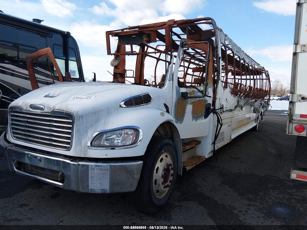 4UZADSDT9GCHK5659 2016 FREIGHTLINER CHASSIS photo no. 2