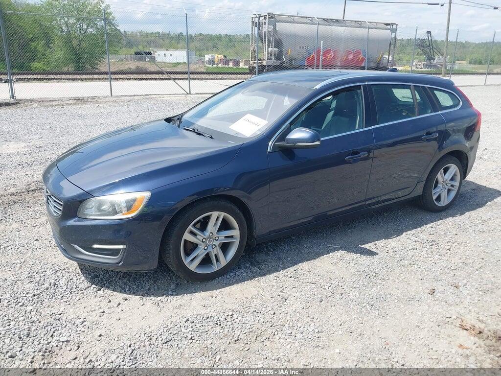 YV140MEK3F1222032 2015 VOLVO V60 photo no. 2
