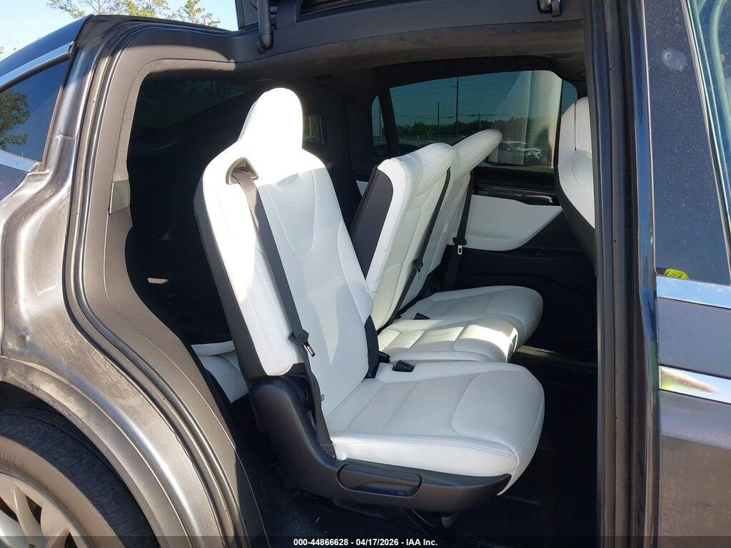 5YJXCAE20JF101564 2018 TESLA MODEL X photo no. 8