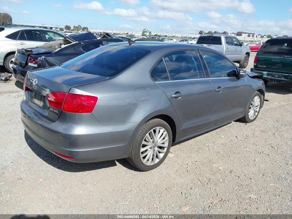3VWLZ7AJ8BM378714 2011 VOLKSWAGEN JETTA photo no. 4