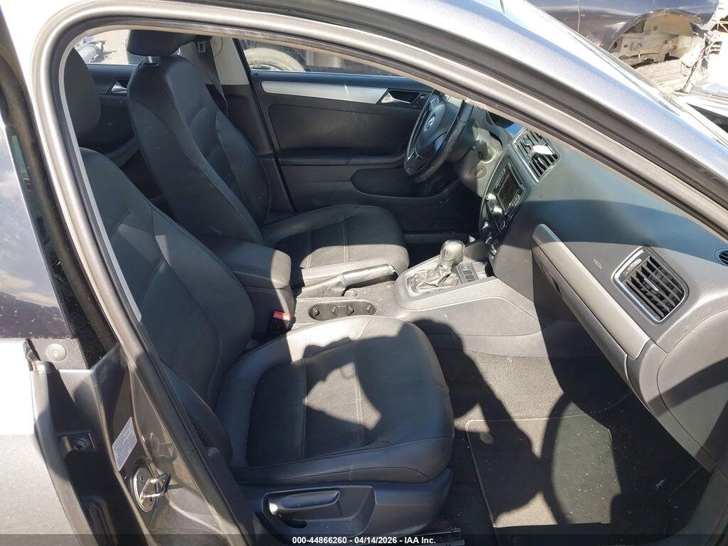 3VWLZ7AJ8BM378714 2011 VOLKSWAGEN JETTA photo no. 5