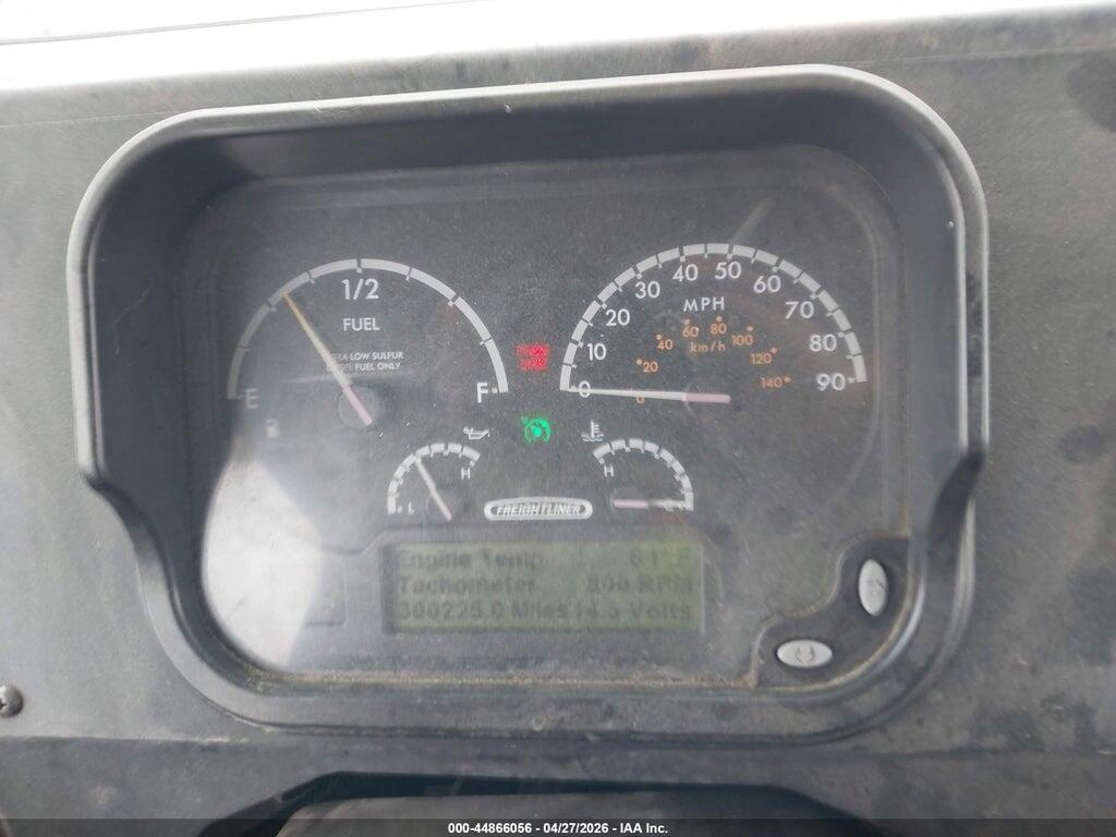 4UZAAPDU9ACAS1502 2010 FREIGHTLINER CHASSIS photo no. 5