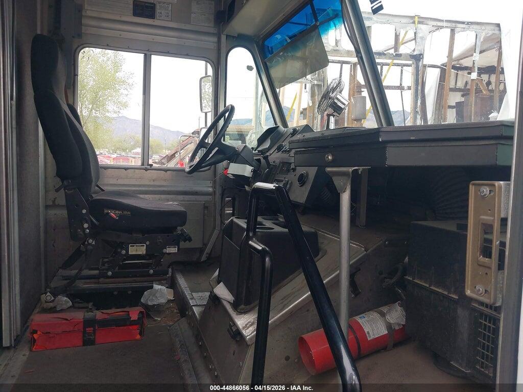 4UZAAPDU9ACAS1502 2010 FREIGHTLINER CHASSIS photo no. 6