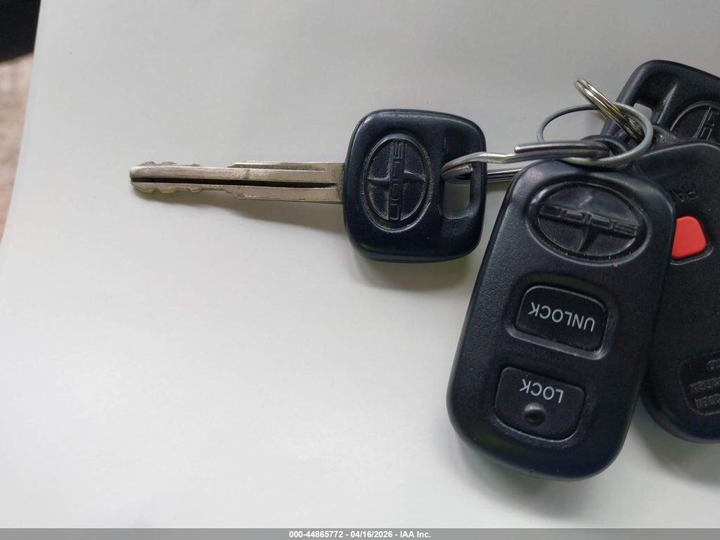 JTLKT334764033857 2006 SCION XB photo no. 11