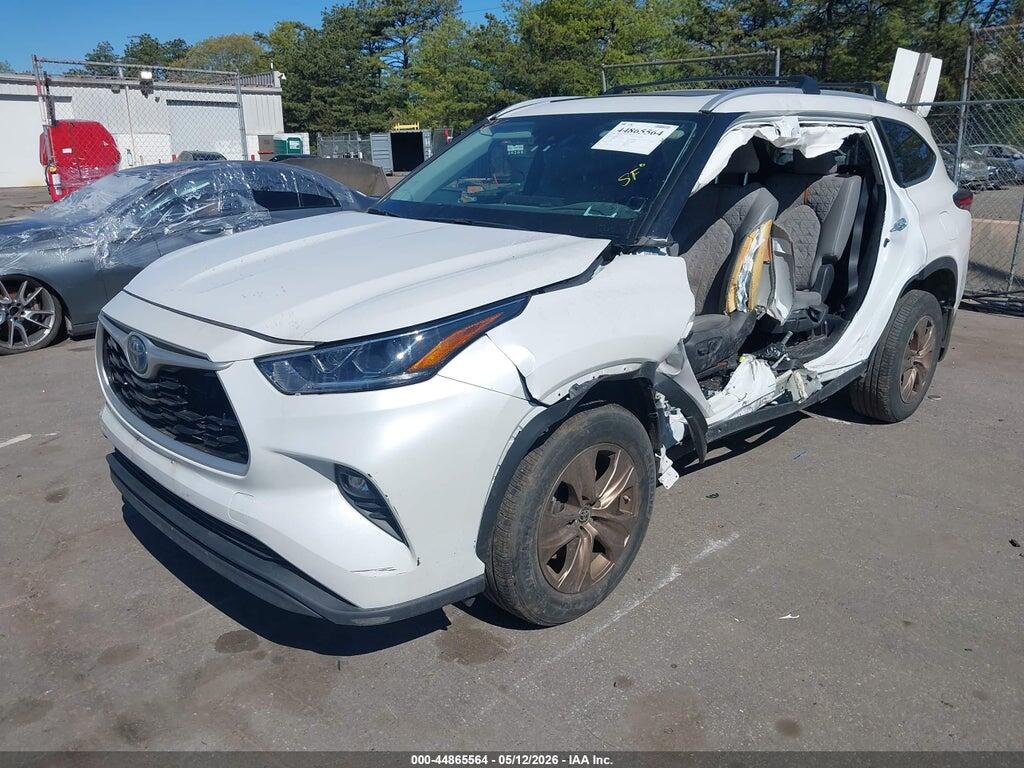 5TDABRCH8PS588791 2023 TOYOTA HIGHLANDER photo no. 2