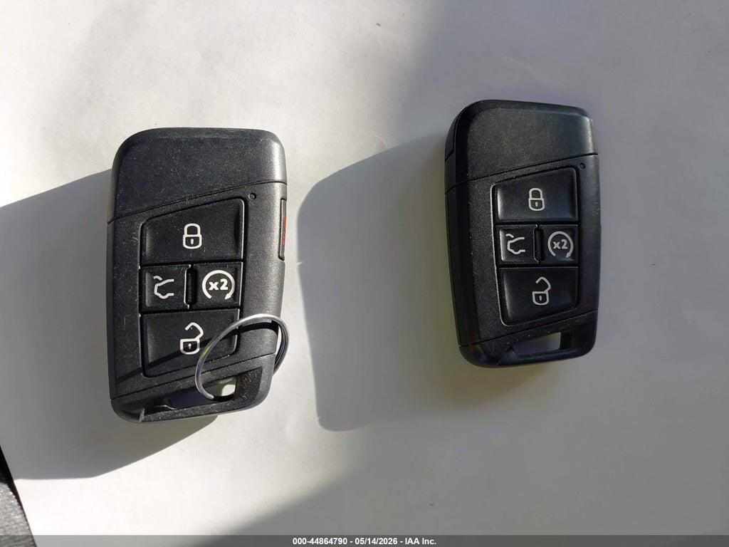 1V2FR2CA3JC562988 2018 VOLKSWAGEN ATLAS photo no. 11